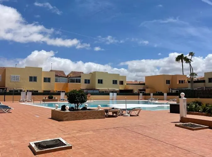 アパート Eco House Golfinhos コラレホ